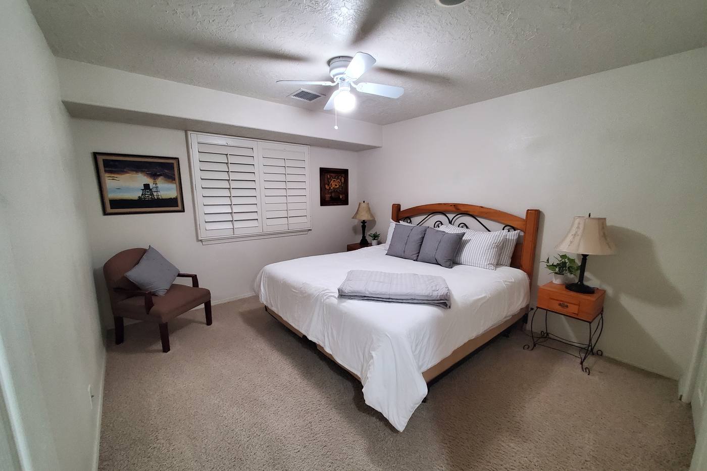 Guest bedroom — one of three
